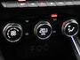Renault Clio 1.0 TCe Intens | Cruise control | Climate control | Achteruitrijcamera | Lichtmetalen velgen 17'' | Apple carplay / Android auto | Trekhaak |