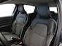 Renault Clio 1.0 TCe Intens | Cruise control | Climate control | Achteruitrijcamera | Lichtmetalen velgen 17'' | Apple carplay / Android auto | Trekhaak |