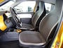 Renault Twingo Z.E. R80 Collection *NAVIGATIE / 15.938 Km *