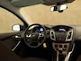 Ford Focus 1.0 EcoBoost Lease Trend - ORIGINEEL NEDERLANDSE AUTO - RIEM RECENT VERVANGEN - TREKHAAK 1.000KG GEREMD TREKGEWICHT - AIRCO - CRUISE CONTROL - LEDER STUURWIEL - NAVIGATIESYSTEEM - PARKEERSENSOREN ACHTER - BLUETOOTH TELEFOONVERBINDING