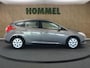Ford Focus 1.0 EcoBoost Lease Trend - ORIGINEEL NEDERLANDSE AUTO - RIEM RECENT VERVANGEN - TREKHAAK 1.000KG GEREMD TREKGEWICHT - AIRCO - CRUISE CONTROL - LEDER STUURWIEL - NAVIGATIESYSTEEM - PARKEERSENSOREN ACHTER - BLUETOOTH TELEFOONVERBINDING