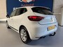 Renault Clio 1.0 TCe Zen / bj.2021 / kleur: wit / apple carpplay/android / navigatie / trekhaak / NAP met 101913 km.en APK 02/2027