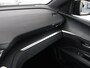 Peugeot 3008 1.6 HYbrid 225 Active Pack Business | SOH 98.8% | Half Leder | Adaptive cruise | 360 camera | Carplay | Climate control | Dodehoek detectie | DAB |