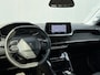 Peugeot e-2008 BWJ 2022 | EV 136PK Allure 50 kWh | LEDER/STOF | CLIMA | NAVI | CAMERA A | CARPLAY | PRIVACY GLASS | PDC |