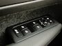 Volvo XC40 B4 197PK Plus Dark | Pano | 360 camera | Luxe bekleding |