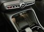 Volvo XC40 B4 197PK Plus Dark | Pano | 360 camera | Luxe bekleding |
