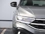 Volkswagen T-Roc 1.5 TSI R-Line 150pk DSG | Navigatie | Cruise Control | Trekhaak | Camera | Ergo stoel | LED+ | Climate control | Stoelverwarming |