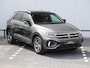 Volkswagen T-Roc 1.5 TSI R-Line 150pk DSG | Navigatie | Cruise Control | Trekhaak | Camera | Ergo stoel | LED+ | Climate control | Stoelverwarming |