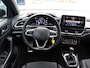 Volkswagen T-Roc 1.5 TSI R-Line 150pk DSG | Navigatie | Cruise Control | Trekhaak | Camera | Ergo stoel | LED+ | Climate control | Stoelverwarming |