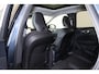 Volvo XC60 T6 Recharge AWD Plus Dark - Panorama/schuifdak - IntelliSafe Assist & Surround - 360º Camera - Harman Kardon audio - Verwarmde voorstoelen, stuur & achterbank - Parkeersensoren voor & achter - Elektr. bedienb. voorstoelen met geheugen - Head up display - Draadloze tel. lader -  Extra getint glas - 19' LMV