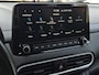 Hyundai Kona 1.6 GDI HEV Fashion | Trekhaak | Cruise control | Navigatiesysteem | Achteruitrijcamera | Lichtmetalenvelgen | Parkeersensoren achter | Climate control |