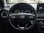 Hyundai Kona 1.6 GDI HEV Fashion | Trekhaak | Cruise control | Navigatiesysteem | Achteruitrijcamera | Lichtmetalenvelgen | Parkeersensoren achter | Climate control |