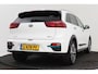 Kia Niro EV E-Niro DynamicPlusLine 64 kWh | Org NL | Panoramadak | SOH 94% | CarPlay | 3-Fase | Stoel-/Stuurverwarming | Adap. Cruise |