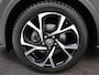 Toyota C-HR / C-HR+ 2.0 Hybrid Bi-Tone | Dealer onderhouden | Zilver Metallic Dak | Trekhaak afneembaar | Dodehoek detectie | Stoelverwarming | Parkeersensoren voor+achter | Navigatie | Apple CarPlay/Android Auto | Cruise Control