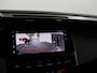 Peugeot 408 1.6 HYbrid Allure 180 EAT8 Apple Carplay/Android Auto, Cruise control adaptief, Vision pakket, Keyless entry, Parkeersensor voor/achter Een modern design met luxe en comfort. Dankzij het ruime interieur en de efficiënte hybride aandrijflijn is deze auto ideaal voor zowel dagelijkse ritten als lange afstanden. Met zijn rijke u