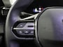 Peugeot 408 1.6 HYbrid Allure 180 EAT8 Apple Carplay/Android Auto, Cruise control adaptief, Vision pakket, Keyless entry, Parkeersensor voor/achter Een modern design met luxe en comfort. Dankzij het ruime interieur en de efficiënte hybride aandrijflijn is deze auto ideaal voor zowel dagelijkse ritten als lange afstanden. Met zijn rijke u