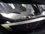 Peugeot 408 1.6 HYbrid Allure 180 EAT8 Apple Carplay/Android Auto, Cruise control adaptief, Vision pakket, Keyless entry, Parkeersensor voor/achter Een modern design met luxe en comfort. Dankzij het ruime interieur en de efficiënte hybride aandrijflijn is deze auto ideaal voor zowel dagelijkse ritten als lange afstanden. Met zijn rijke u