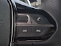 Peugeot 2008 1.2 Hybrid 145 GT Voor en achter camera | Climate control | Apple carplay en Android auto | Adaptive cruise control met stuurhulp | Dode hoek detectie | Elektrische stoelverstelling | Full led | LMV 17 inch | Alcantara bekleding | Voorstoelen verwarmd