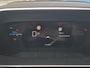 Peugeot 2008 1.2 Hybrid 145 GT Voor en achter camera | Climate control | Apple carplay en Android auto | Adaptive cruise control met stuurhulp | Dode hoek detectie | Elektrische stoelverstelling | Full led | LMV 17 inch | Alcantara bekleding | Voorstoelen verwarmd