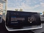 Peugeot 2008 1.2 Hybrid 145 GT Voor en achter camera | Climate control | Apple carplay en Android auto | Adaptive cruise control met stuurhulp | Dode hoek detectie | Elektrische stoelverstelling | Full led | LMV 17 inch | Alcantara bekleding | Voorstoelen verwarmd