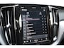 Volvo XC60 T6 350PK Automaat Plug-in Hybrid AWD Ultimate Dark / Luchtvering / Bowers & Wilkins / 360 Camera / Adaptieve Cruise Control / Stuur & Stoelverwarming / Elektr. Achterklep / Schuifdak / Trekhaak