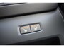 Volvo XC60 T6 350PK Automaat Plug-in Hybrid AWD Ultimate Dark / Luchtvering / Bowers & Wilkins / 360 Camera / Adaptieve Cruise Control / Stuur & Stoelverwarming / Elektr. Achterklep / Schuifdak / Trekhaak