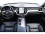 Volvo XC60 T6 350PK Automaat Plug-in Hybrid AWD Ultimate Dark / Luchtvering / Bowers & Wilkins / 360 Camera / Adaptieve Cruise Control / Stuur & Stoelverwarming / Elektr. Achterklep / Schuifdak / Trekhaak