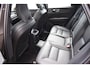 Volvo XC60 T6 350PK Automaat Plug-in Hybrid AWD Ultimate Dark / Luchtvering / Bowers & Wilkins / 360 Camera / Adaptieve Cruise Control / Stuur & Stoelverwarming / Elektr. Achterklep / Schuifdak / Trekhaak