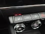 Renault Captur 1.6 E-Tech Plug-in Hybrid 160 Initiale Paris / Automaat / Apple Carplay Android Auto / Stoelverwarming / Bose Audio Systeem / Achteruitrijcamera / Keyless Entry/Start / Cruise control / Climate control / Navigatie /