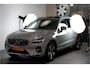 Volvo XC60 2.0 T6 Plug-in hybrid AWD 293kW/399pk Aut8 Long Range Edition Bright NIEUWSTAAT! PANORAMADAK + LEDER + ADAPT.CRUISE + PILOT ASSIST + GOOGLE NAVIGATIE&SERVICES + EL.WEGKLABARE TREKHAAK + SPATLAPPEN + CAMERA + PARKSENSOREN + 19" LM-VELGEN!!