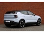 Volvo EX30 Single Motor Extended Range Plus 69 kWh | Trekhaak | All-Season banden | Stoel-/stuurwielverwarming | Dak in contrasterende kleur | 19 inch. lichtmetalen velgen | Adaptieve cruise control | Pilot assist | Keyless entry | Elektrische kofferklep | Harman Kardon