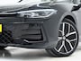 Volkswagen Passat Variant 1.5 eHybrid R-Line | 5 Jaar Garantie | Leder | Panoramadak | Stoelventilatie | Trekhaak | Harman/Kardon | Massage | 360
