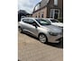 Renault Clio 0.9 TCe Eco2 Expression Auto met weinig kilometers en compleet met oa nav. en airco