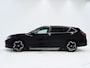 Volkswagen Passat Variant 1.5 eHybrid 204PK | Leder/Alcantara | Massage | Stoelkoeling | Trekhaak | HUD | 360 | Keyless