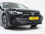 Volkswagen Passat Variant 1.5 eHybrid 204PK | Leder/Alcantara | Massage | Stoelkoeling | Trekhaak | HUD | 360 | Keyless