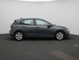 Volkswagen Golf 1.5 TSI Life 131 PK | Stoelverwarming | Stuurwielverwarming | Parkeersensoren | Apple CarPlay | Android auto | Adaptive Cruise Control | Climate Control | Digital cockpit | LED | 16'' lichtmetalen velgen |