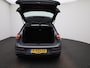 Volkswagen Golf 1.5 TSI Life 131 PK | Stoelverwarming | Stuurwielverwarming | Parkeersensoren | Apple CarPlay | Android auto | Adaptive Cruise Control | Climate Control | Digital cockpit | LED | 16'' lichtmetalen velgen |