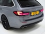BMW 5-Serie Touring 530e | Leder | Trekhaak | 360 | Adaptive Cruise | Dodehoek | Stoelverwarming | Carplay