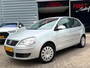 Volkswagen Polo 1.4-16V Comfortline 5-DEURS AUTOMAAT AIRCO/CRUISE/ISOFIX | KEURIGE AUTO !