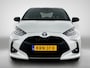 Toyota Yaris 1.5 Hybrid Executive + | Dealer Onderhouden | JBL | Head-Up Display | Dodehoek detectie | Stoel+stuurverwarming | Parkeersensoren voor+achter | Apple CarPlay/Android Auto | Cruise Control Adaptive |