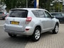 Toyota RAV4 2.0VVTI 4WD TREKHAAK 2.000KG CRUISE