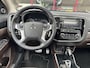 Mitsubishi Outlander 2.0 PHEV instyle+ | Org. NL | NAP | Dealer Onderhoud | AWD | Trekhaak | Pano | Keyless | Leder | 360 camera | PDC |