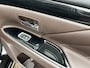 Mitsubishi Outlander 2.0 PHEV instyle+ | Org. NL | NAP | Dealer Onderhoud | AWD | Trekhaak | Pano | Keyless | Leder | 360 camera | PDC |