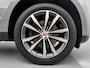 Jaguar F-Pace 2.0 P400e PHEV / Pano / Meridian / Leder / Camera / Dodehoek herkenning / Navigatie / App connect / P4