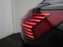 Audi Q8 e-tron 55 Quattro S Line 114 kWh 408pk Dealer O.H. | Trekhaak Afn. | Luchtvering | Adaptive Cruise | Head Up | Matrix LED | Camera | Alcantara Sportstoelen Verwarmd | Sfeerverlichting | Keyless | Navigatie | Virtual | DAB |