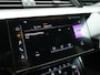 Audi Q8 e-tron 55 Quattro S Line 114 kWh 408pk Dealer O.H. | Trekhaak Afn. | Luchtvering | Adaptive Cruise | Head Up | Matrix LED | Camera | Alcantara Sportstoelen Verwarmd | Sfeerverlichting | Keyless | Navigatie | Virtual | DAB |