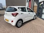 Hyundai i10 1.0i 12v i-Drive Sound White edition