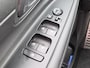 Hyundai Bayon 1.0 T-GDI Premium / Fabrieksgarantie tot 12-2029 / All season banden / Stuur- Stoel & Achterbank verwarming / Achteruitrijcamera / Draadloze telefoon lader / Cruise control / Apple Carplay Android Auto / Keyless Entry/Start / Climate control /