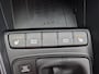 Hyundai Bayon 1.0 T-GDI Premium / Fabrieksgarantie tot 12-2029 / All season banden / Stuur- Stoel & Achterbank verwarming / Achteruitrijcamera / Draadloze telefoon lader / Cruise control / Apple Carplay Android Auto / Keyless Entry/Start / Climate control /
