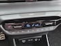 Hyundai Bayon 1.0 T-GDI Premium / Fabrieksgarantie tot 12-2029 / All season banden / Stuur- Stoel & Achterbank verwarming / Achteruitrijcamera / Draadloze telefoon lader / Cruise control / Apple Carplay Android Auto / Keyless Entry/Start / Climate control /
